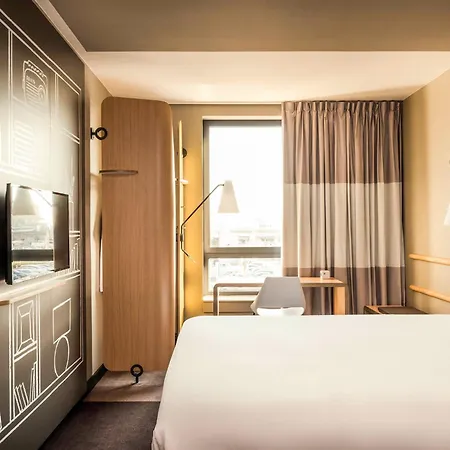 Hotel Ibis Paris Coeur D'Orly Airport Exterior foto