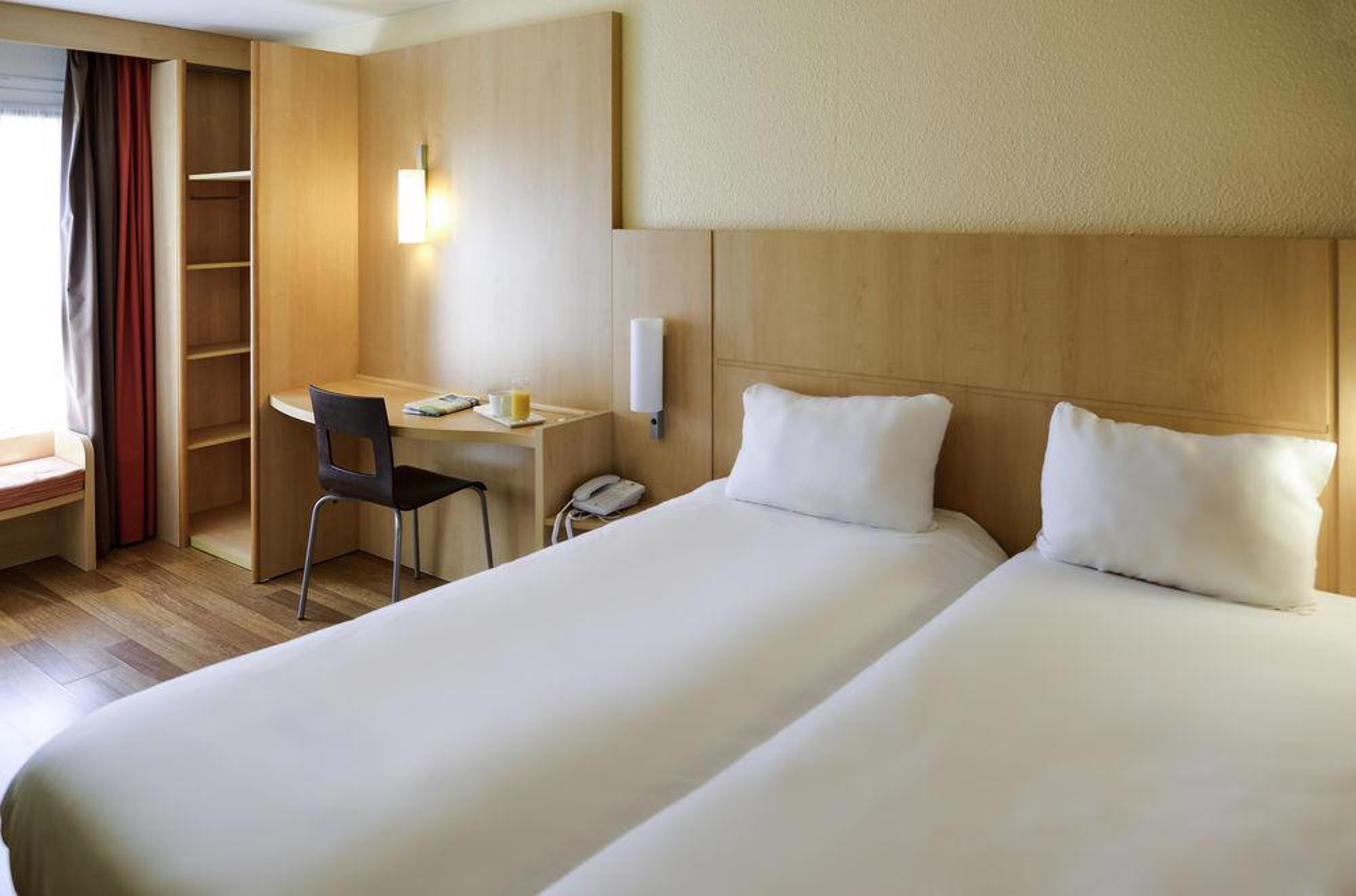 Ibis Paris Coeur D'orly Airport 3*