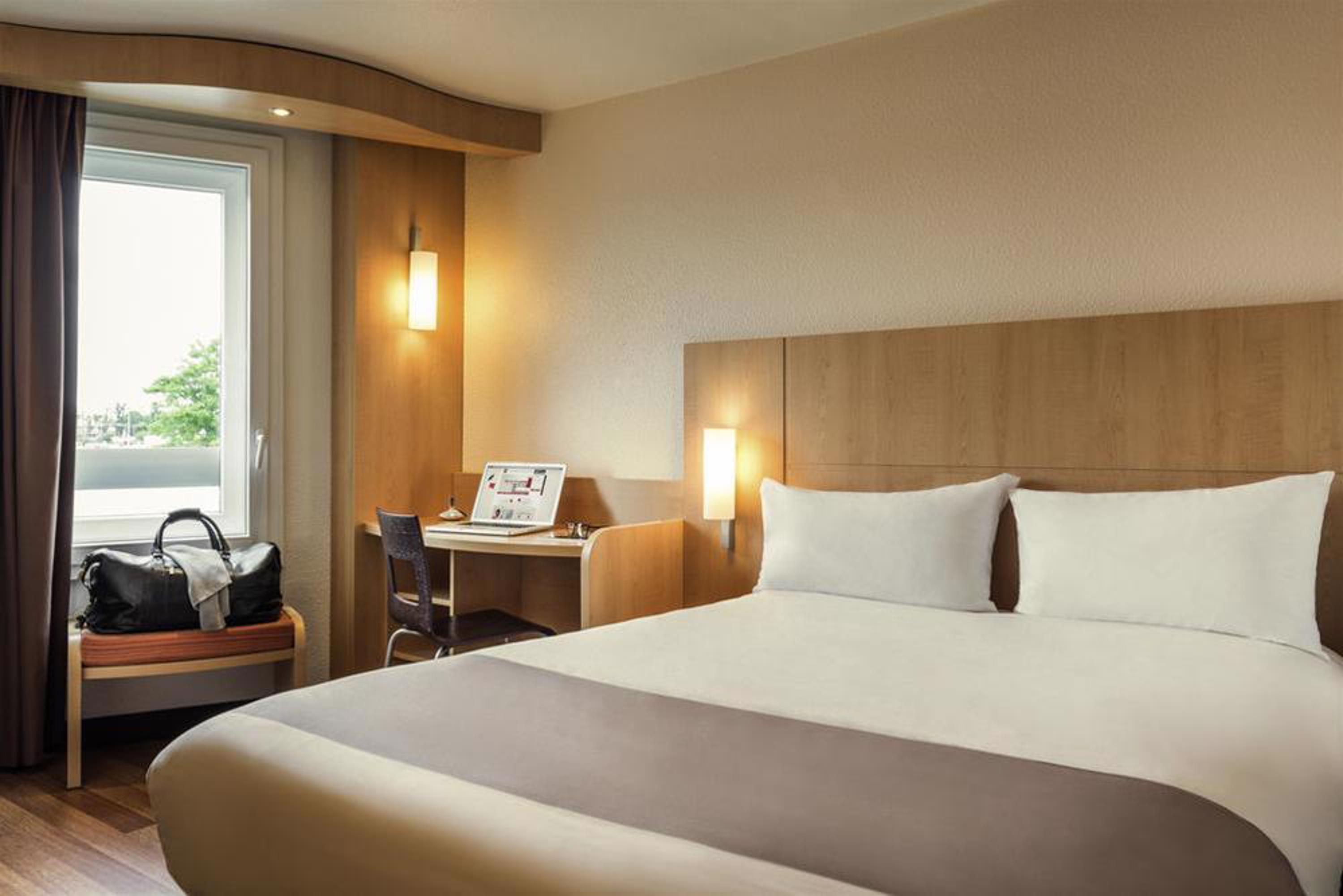 Hotel Ibis Paris Coeur D'orly Airport