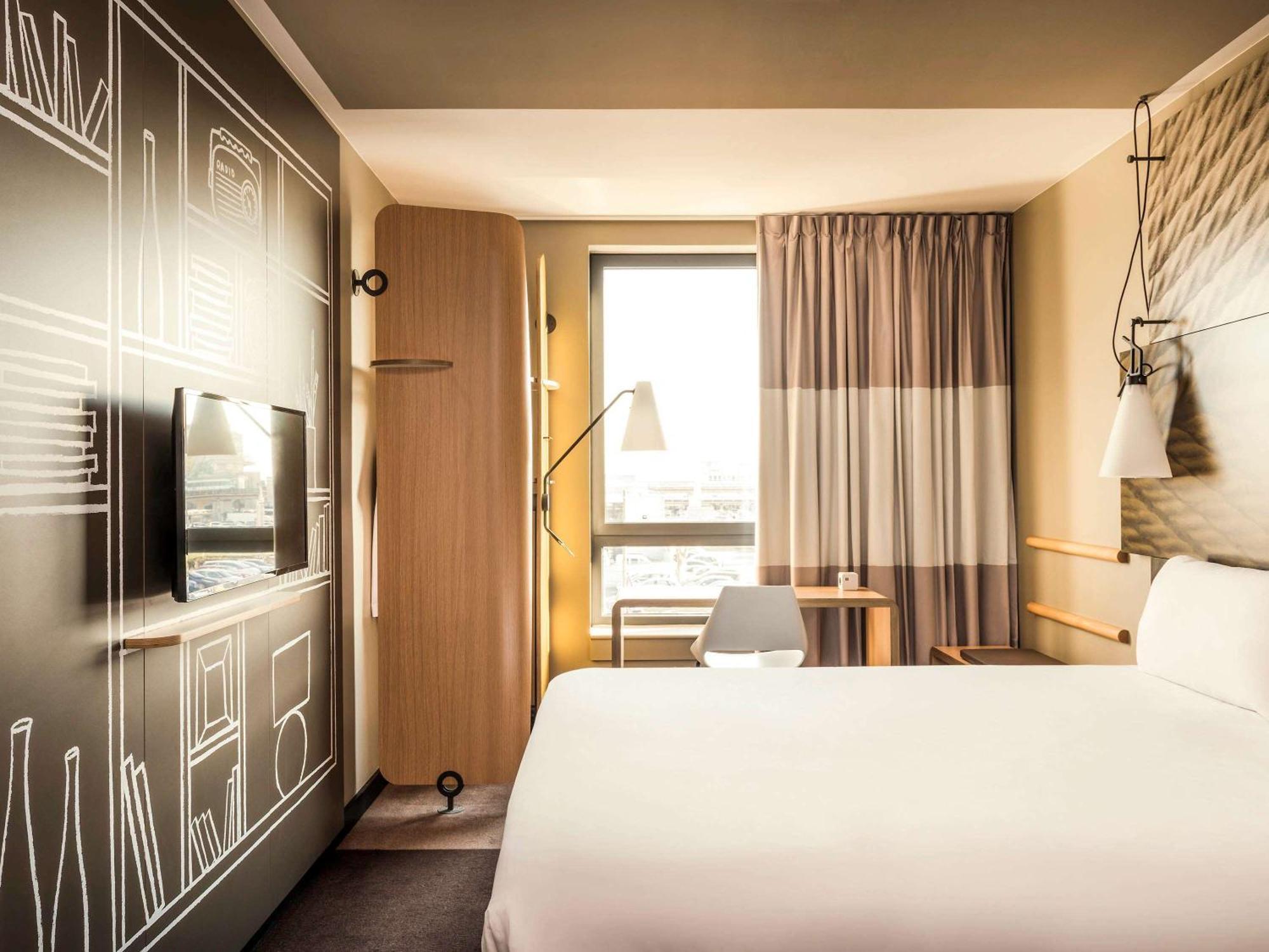 Hotel Ibis Paris Coeur D'orly Airport Orly