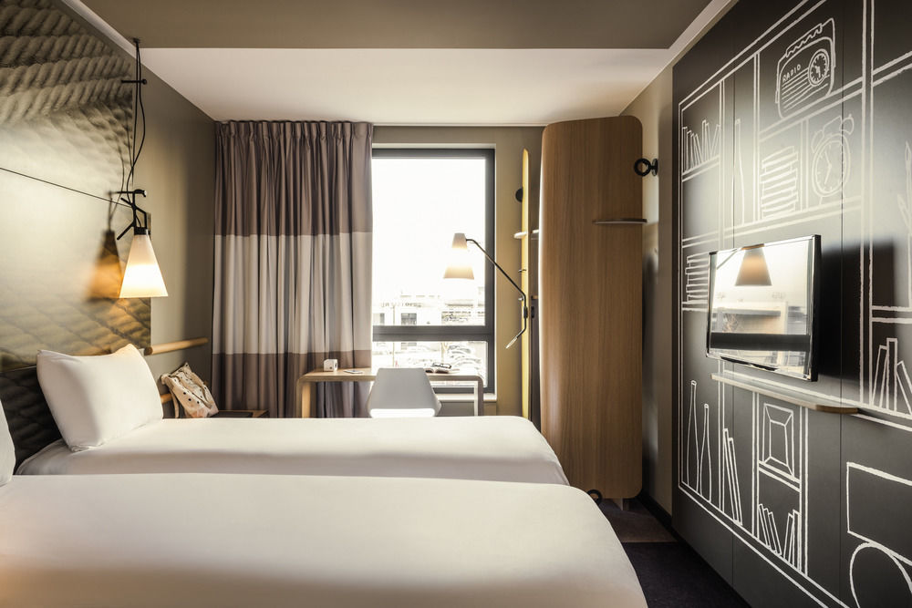 Ibis Paris Coeur D'orly Airport Hotel